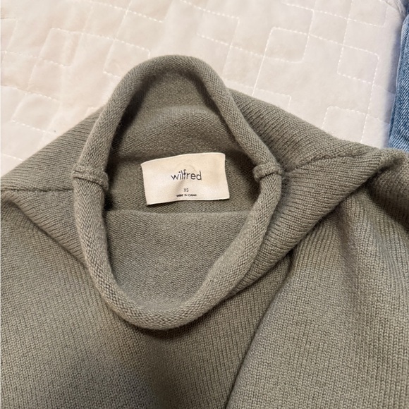 Wilfred Cyprie Sweater - Picture 9 of 9